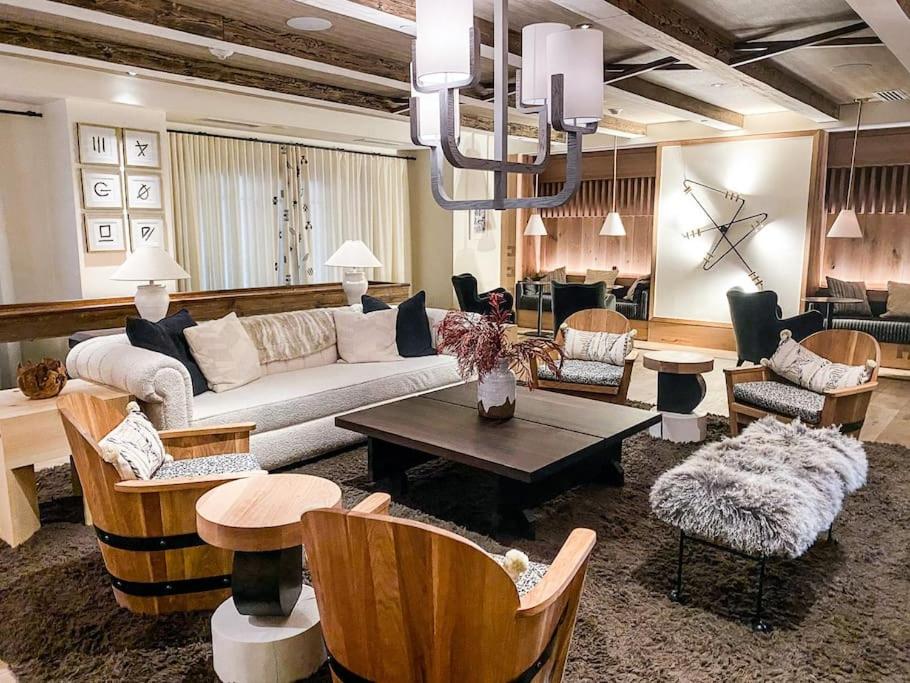 Suite interior